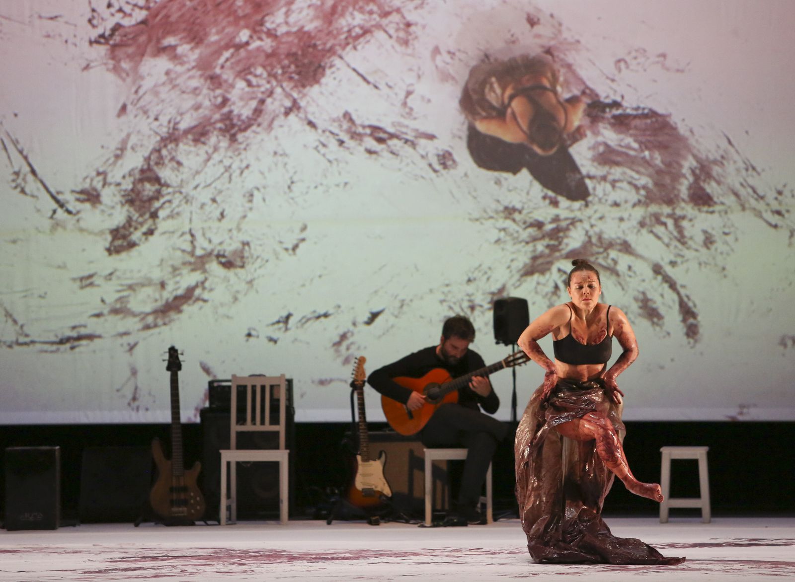 La bailaora Rocío Molina en el Teatro Cervantes.
