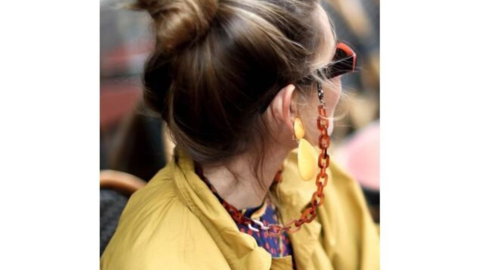 Cadena para gafas single havana.