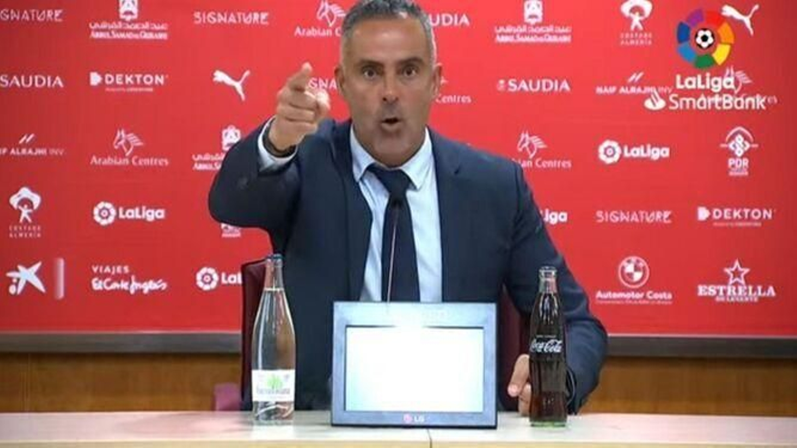 Imagen del enfado de Jose Gomes.