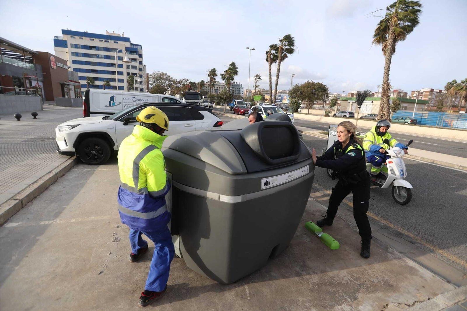 Las fotos del temporal de viento de levante en Málaga, en aviso naranja