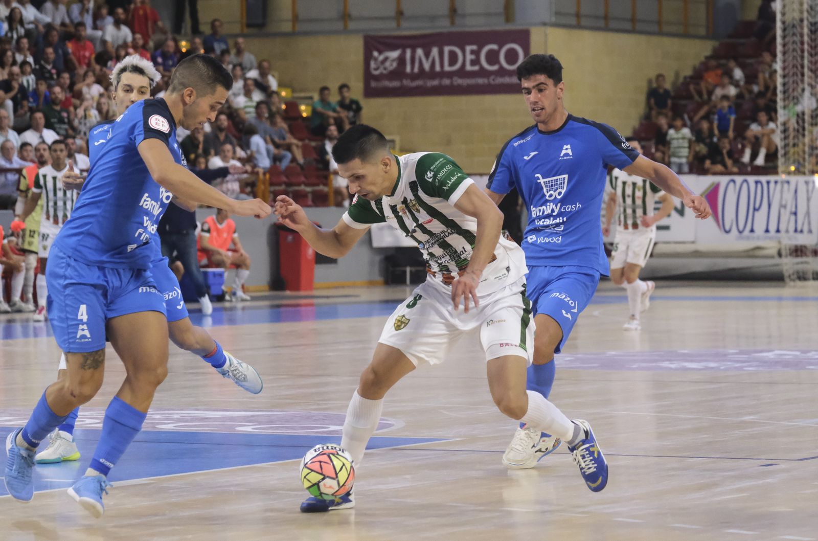 La victoria del Córdoba Futsal ante el Alzira, en imágenes