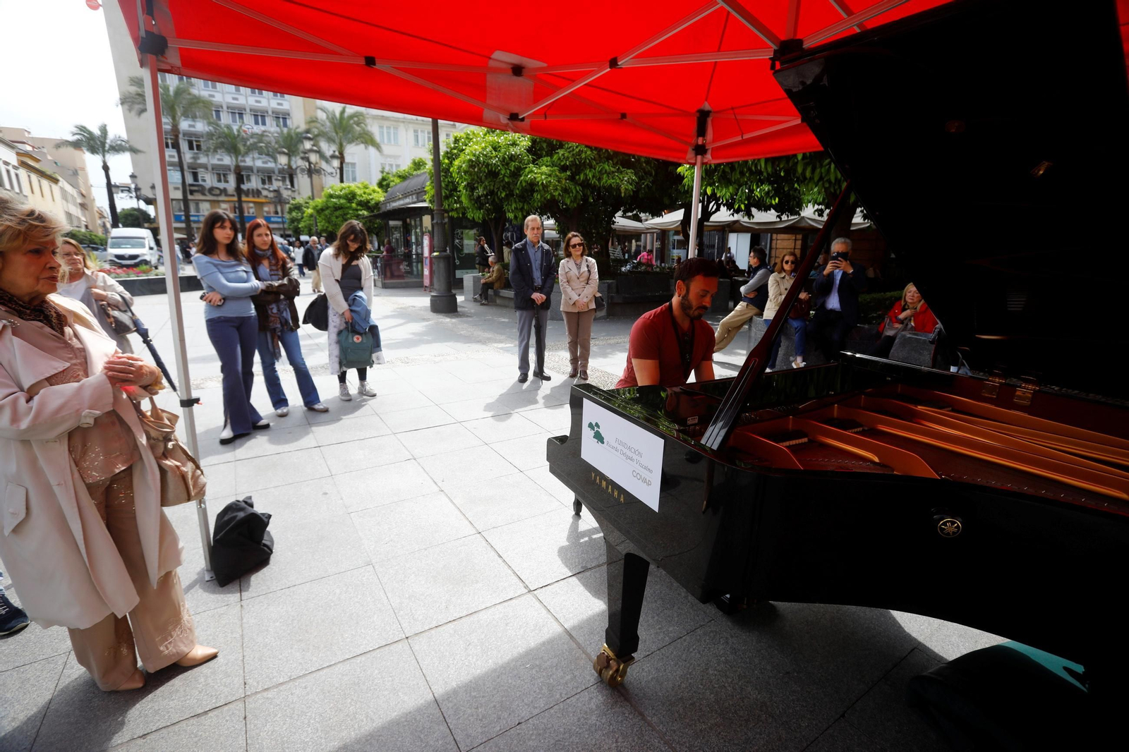 Córdoba se llena de música con la iniciativa 'Pianos en la calle'