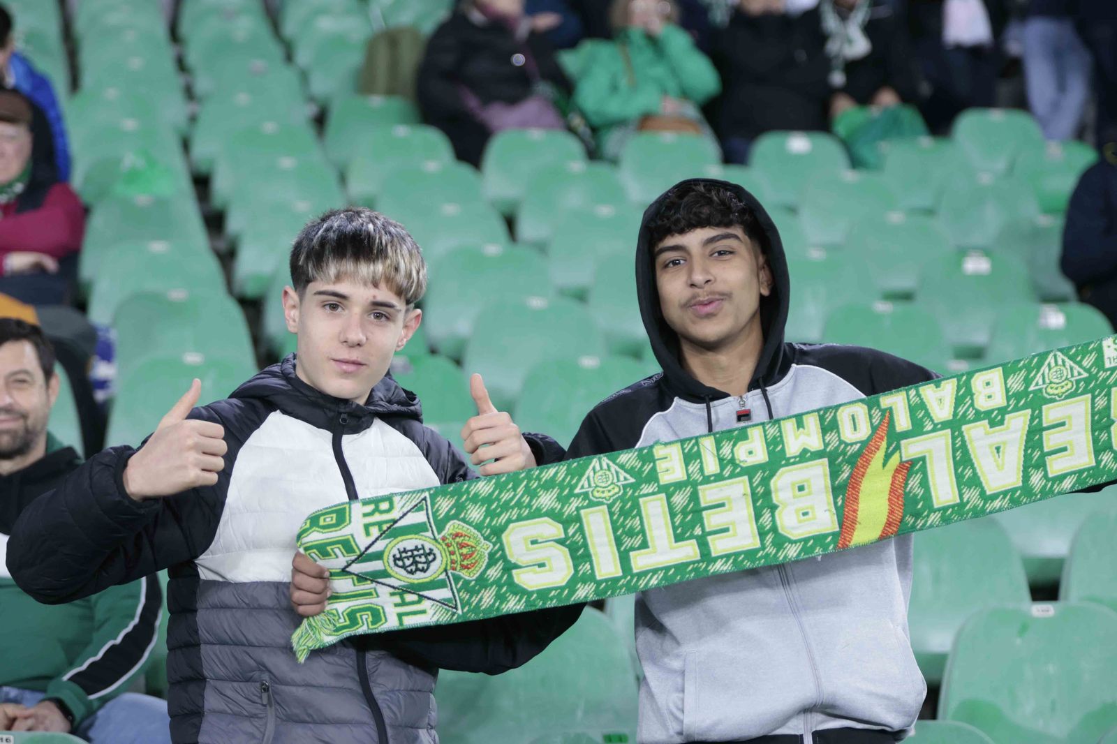 Búscate en las gradas del Villamarín