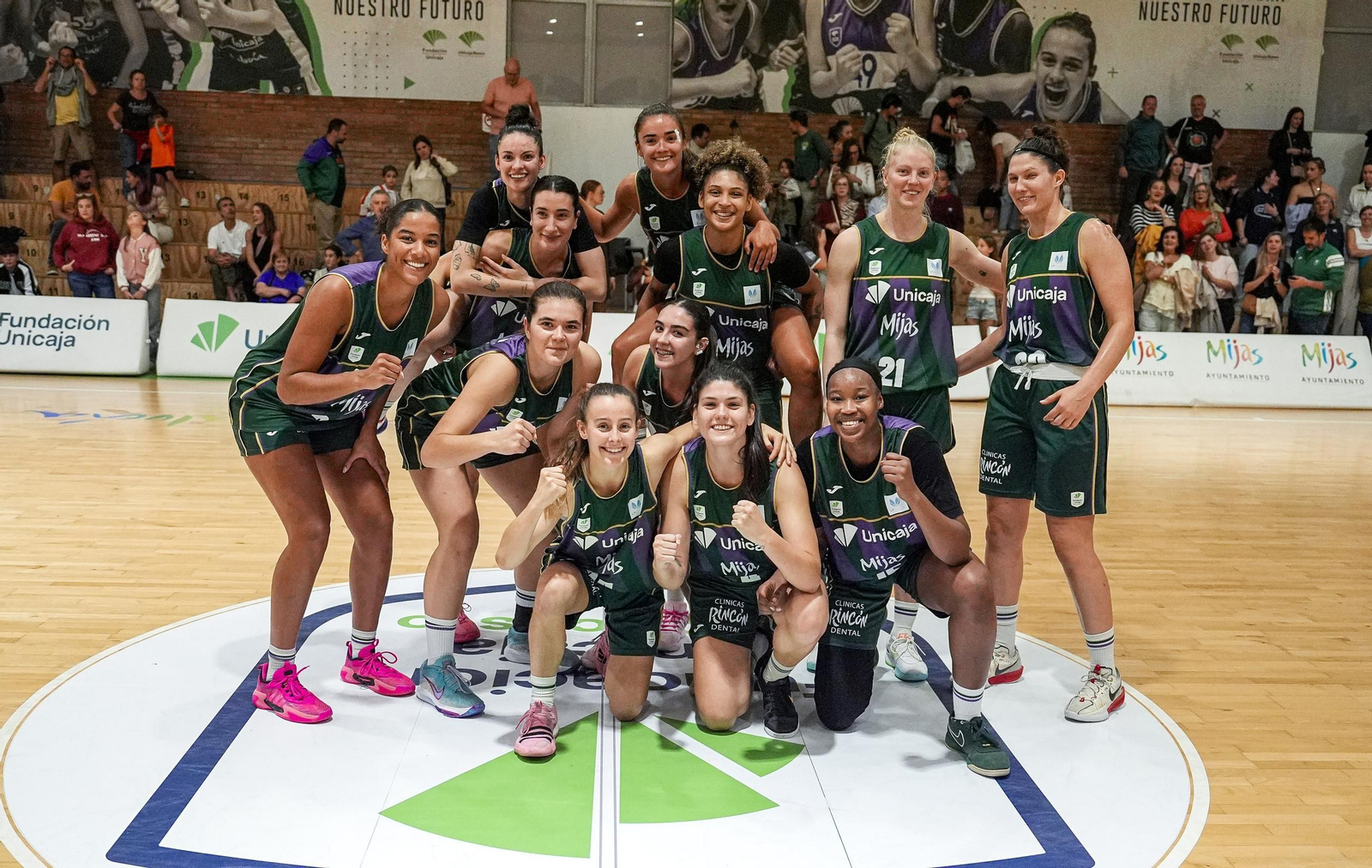 El Unicaja Mijas arrasa en el derbi andaluz al Sevilla (100-59)