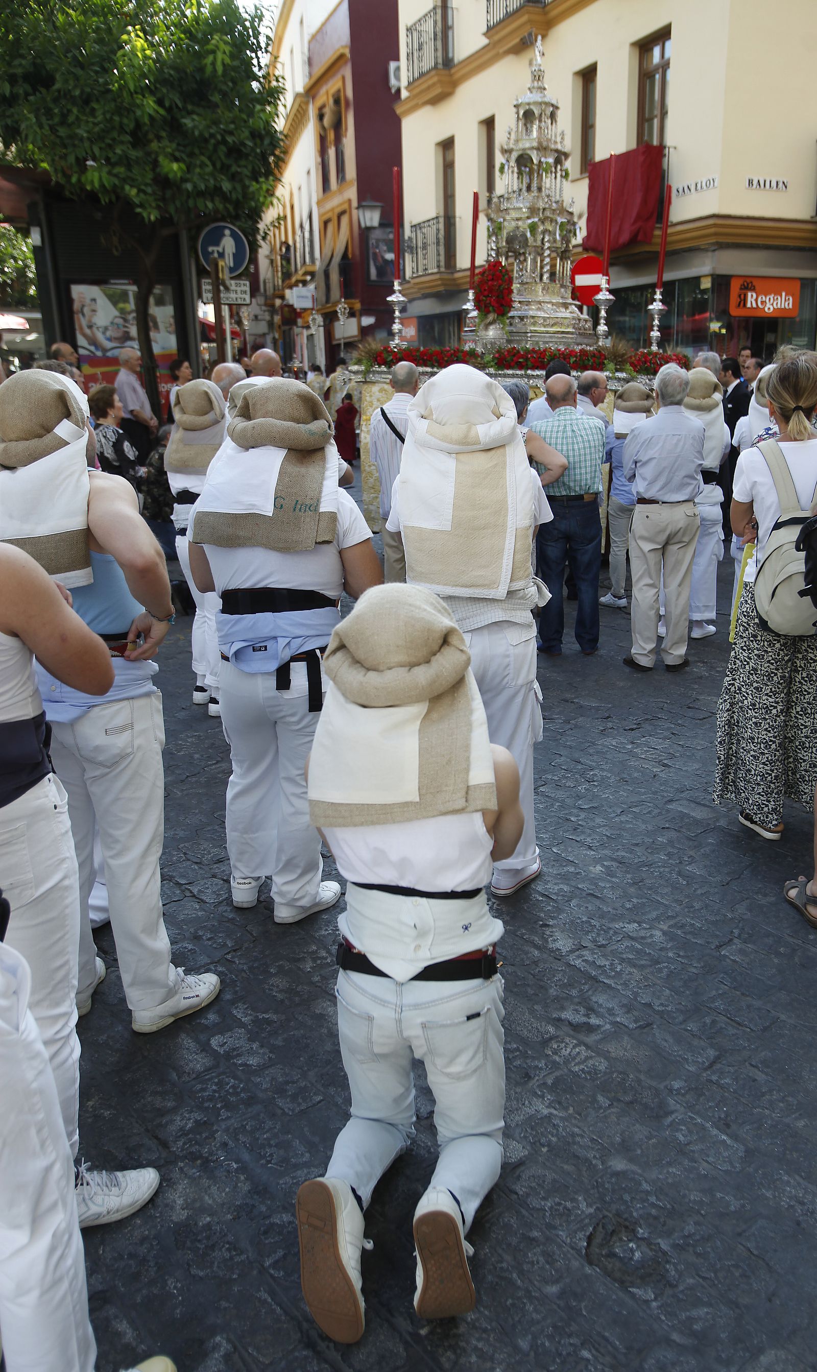 Imágenes del Corpus de Triana y de la Iglesia de la Magdalena