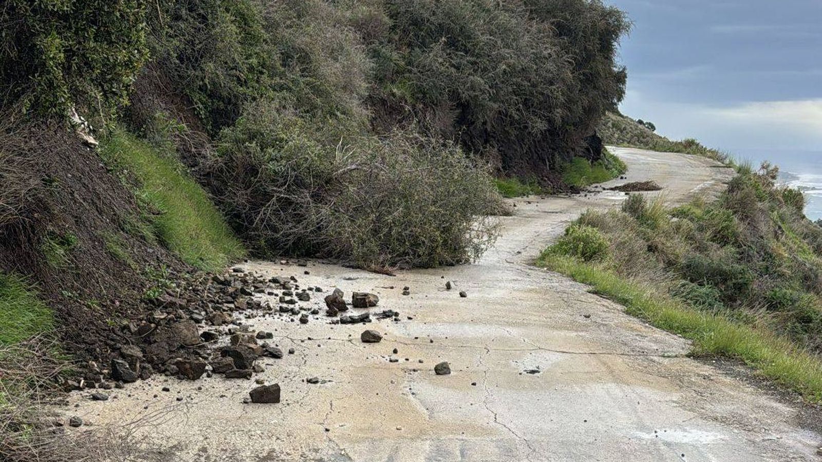 Uno de los camino rurales afectados por el temporal