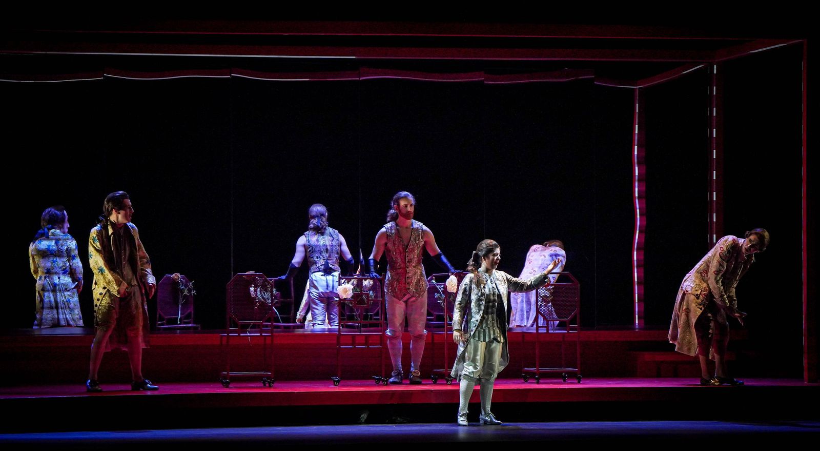 Imágenes de la ópera 'I Tre Gobbi' en el Teatro Villamarta