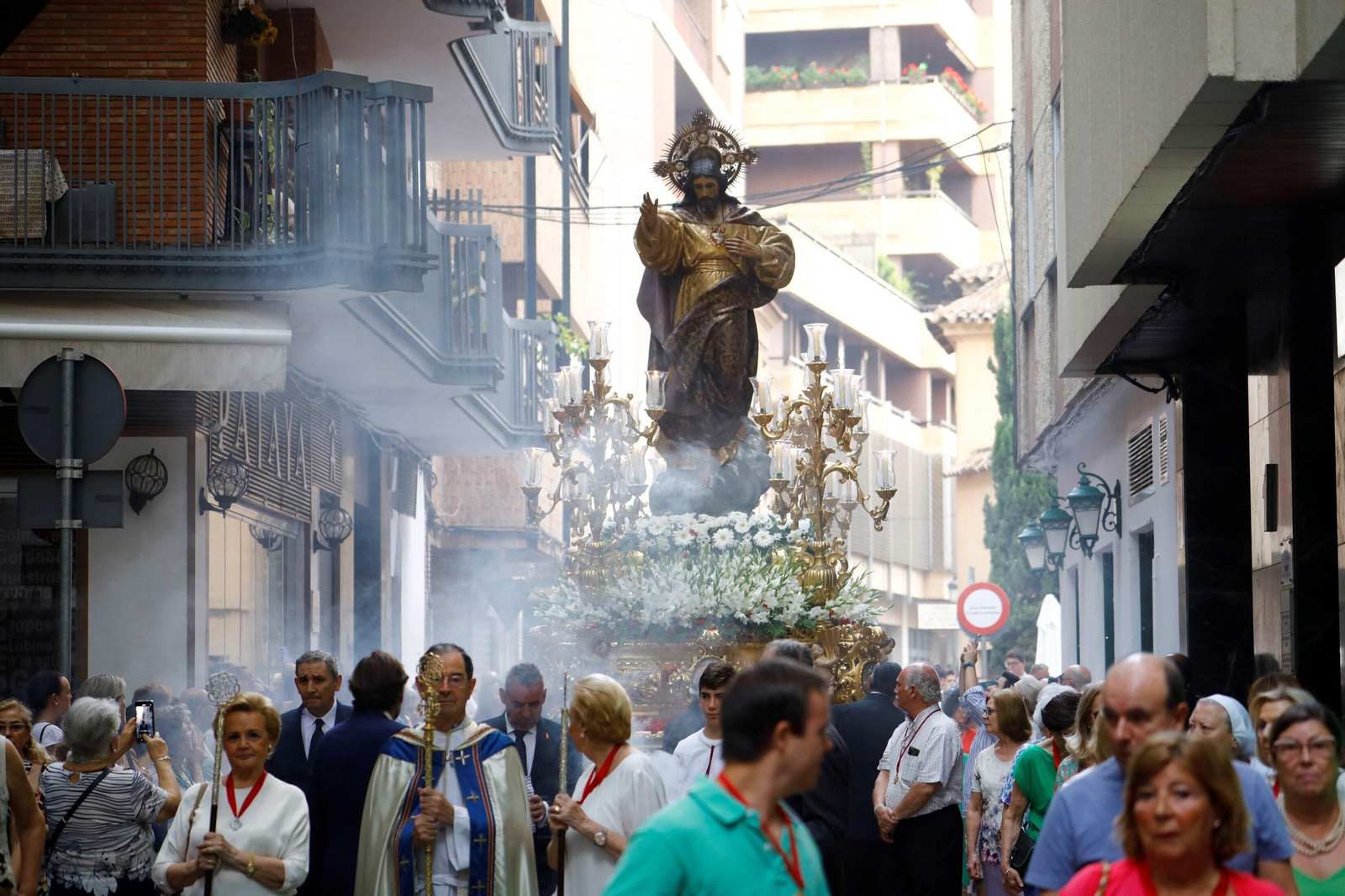 La procesión del Sagrado Corazón de Jesús en Córdoba, en imágenes