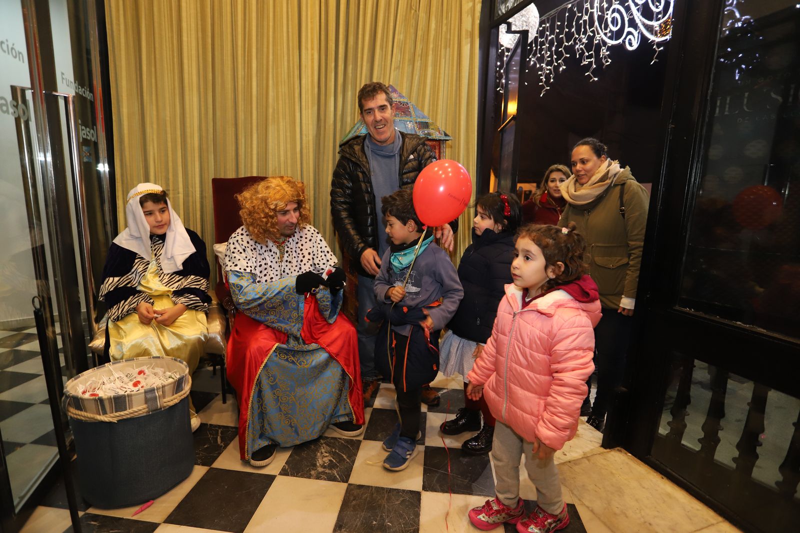 Imágenes del cartero Real de Huelva Información