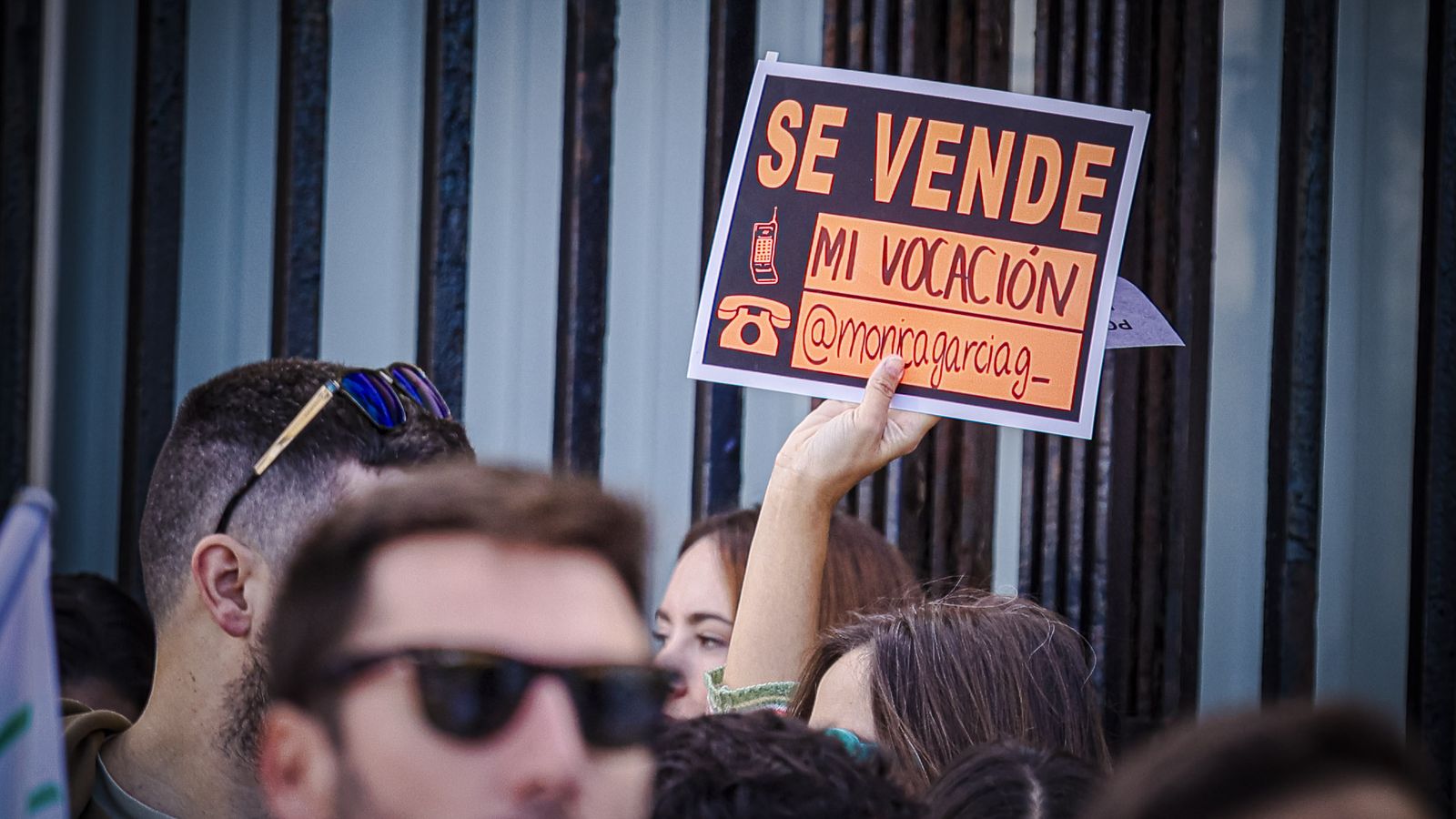 Las imágenes de la manifestación de médicos durante su tercer día de huelga en Cádiz