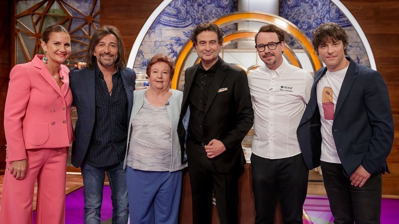 El cantante Antonio Carmona fue el otro invitado al 'talent show' culinario de RTVE