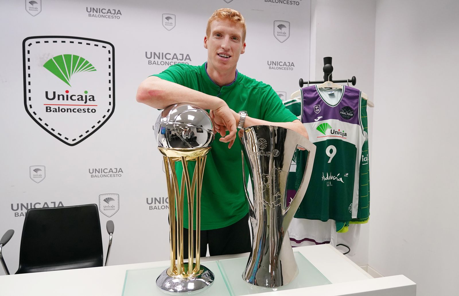 El acto de renovación de Alberto Díaz con el Unicaja, en imágenes