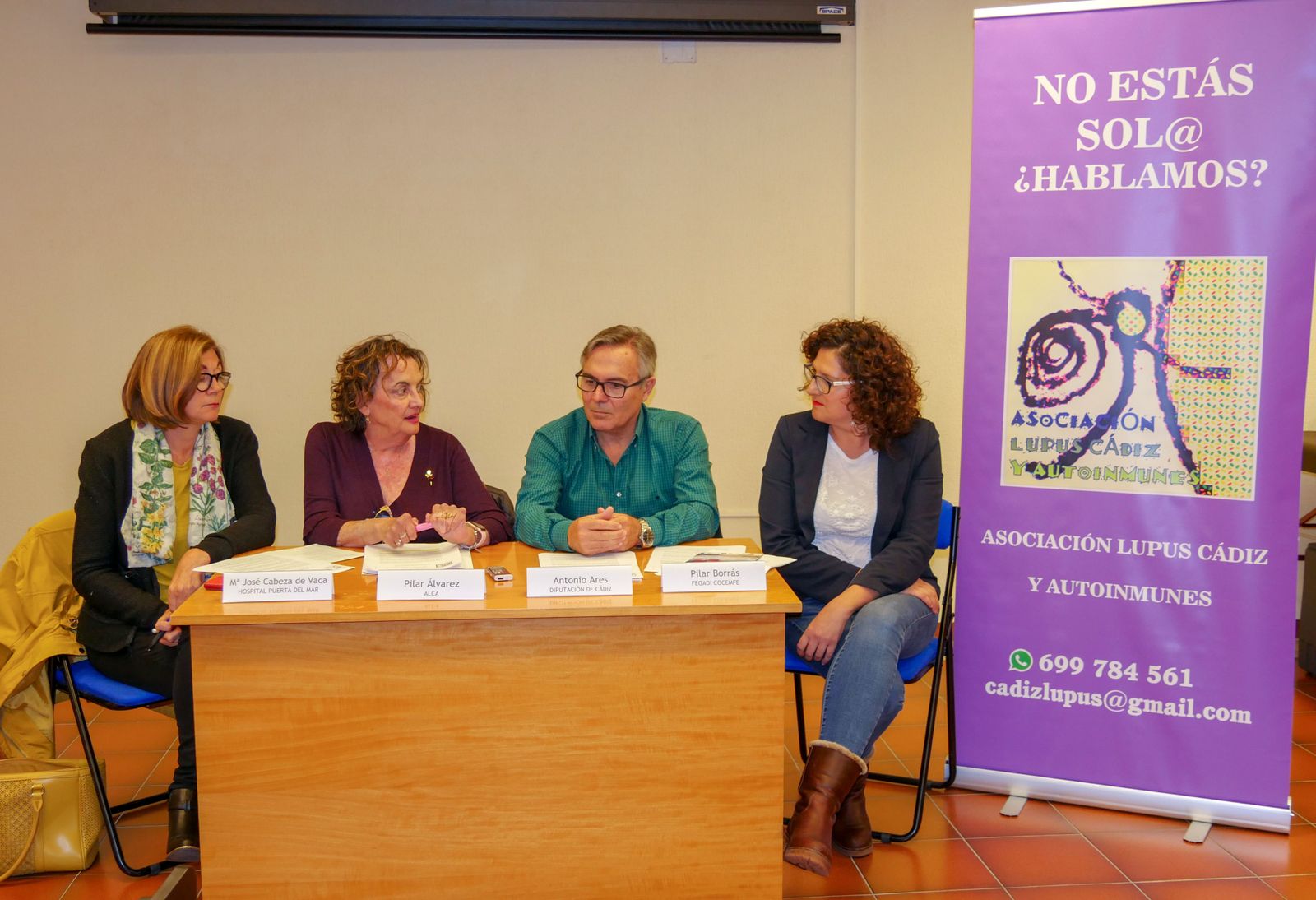 Un instante de la rueda de prensa en el Colegio de Médicos.