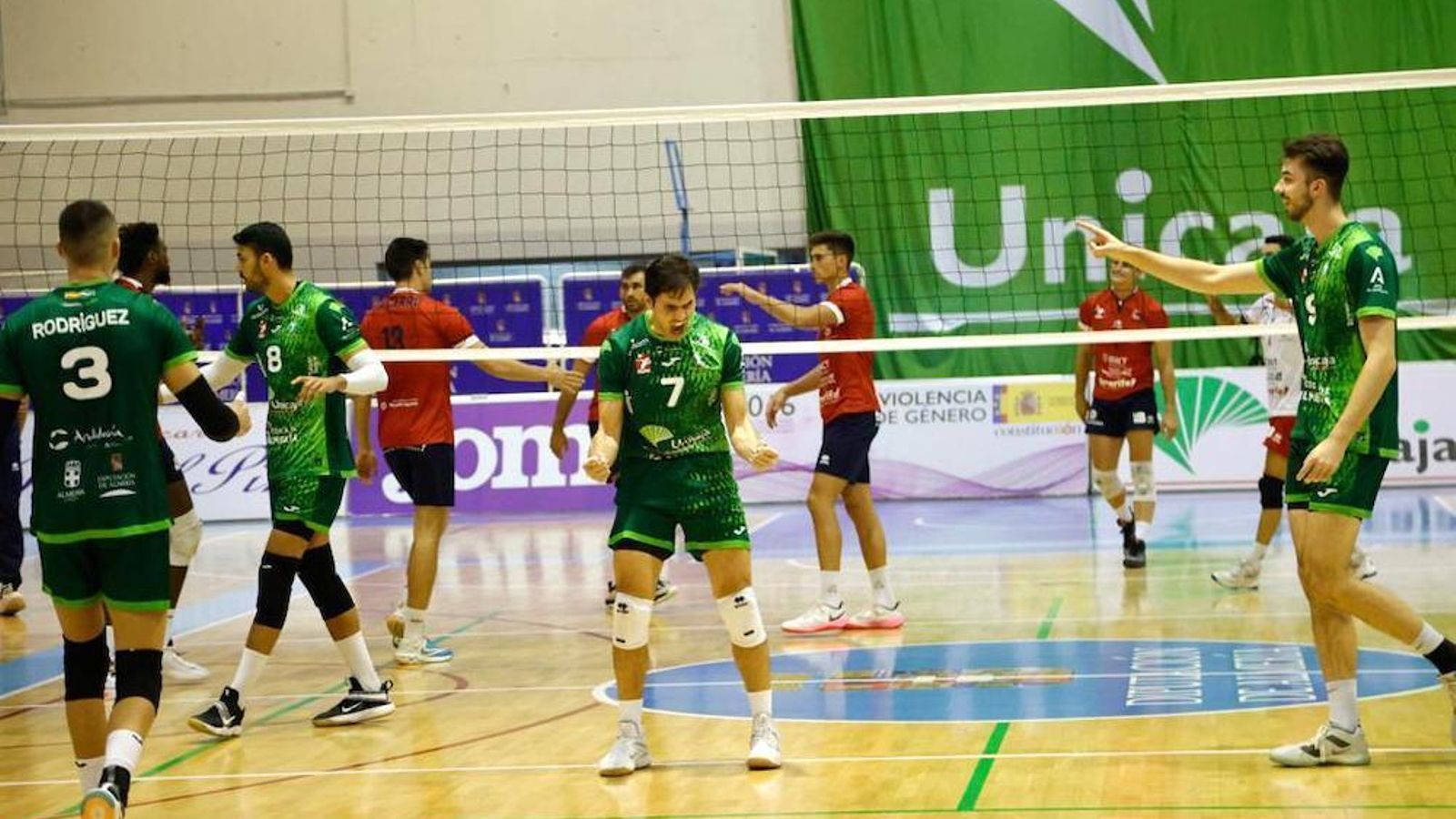 Paulo Renan Bertassoni celebrando uno de los puntos de esta jornada