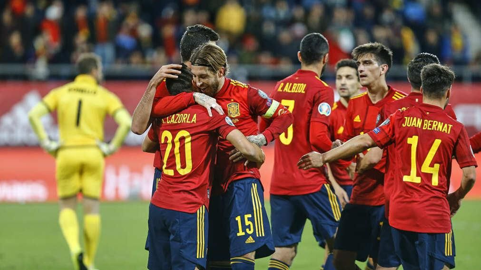 Las imágenes del España-Malta en Cádiz