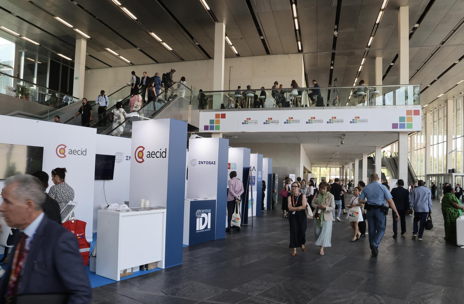 Las fotos de la primera jornada de la cumbre de la ONU en Sevilla