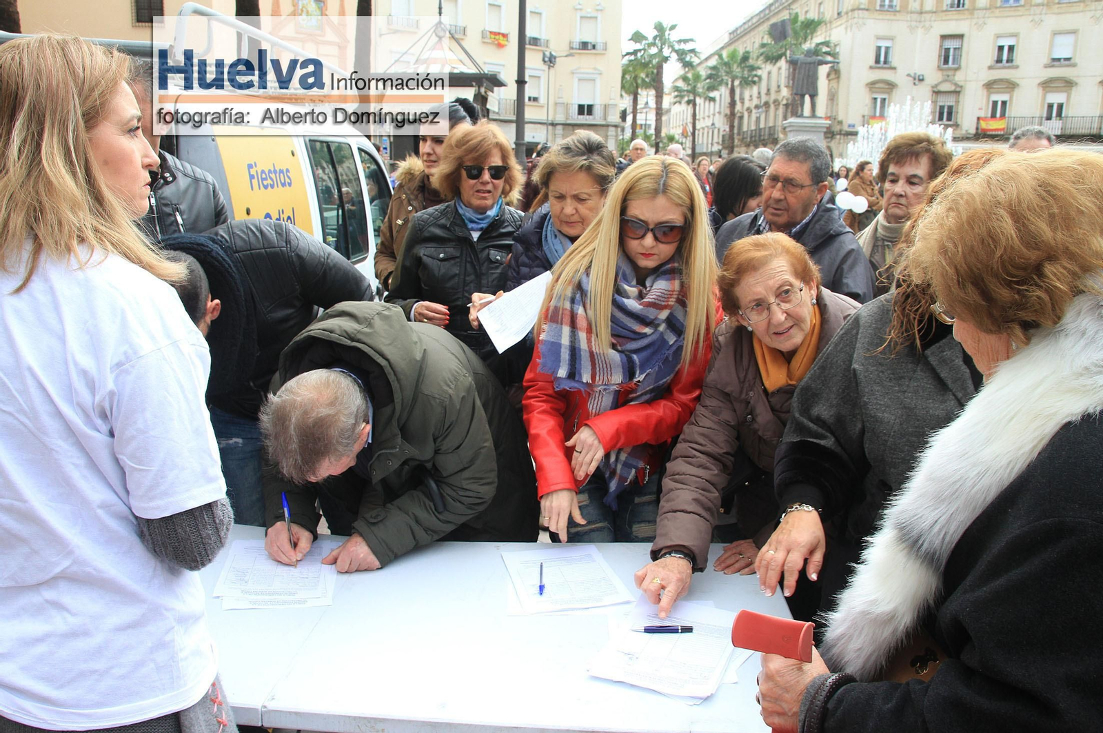 Imágenes de la manifestación contra la derogación de la prisión permanente revisable celebrada en Huelva