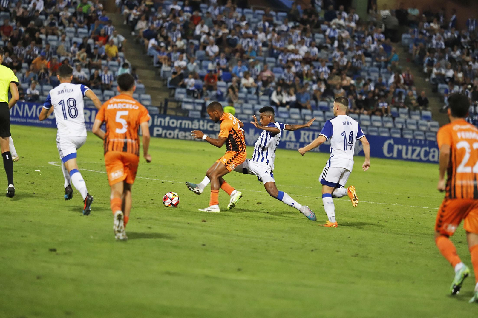 Imágenes del encuentro entre el Recreativo de Huelva y el Antequera CF