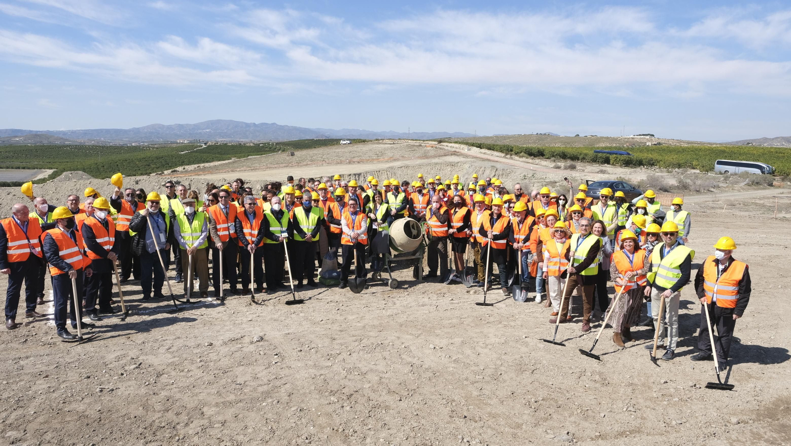 Fotogalería acto reivindicación del AVE en Vera. Almería