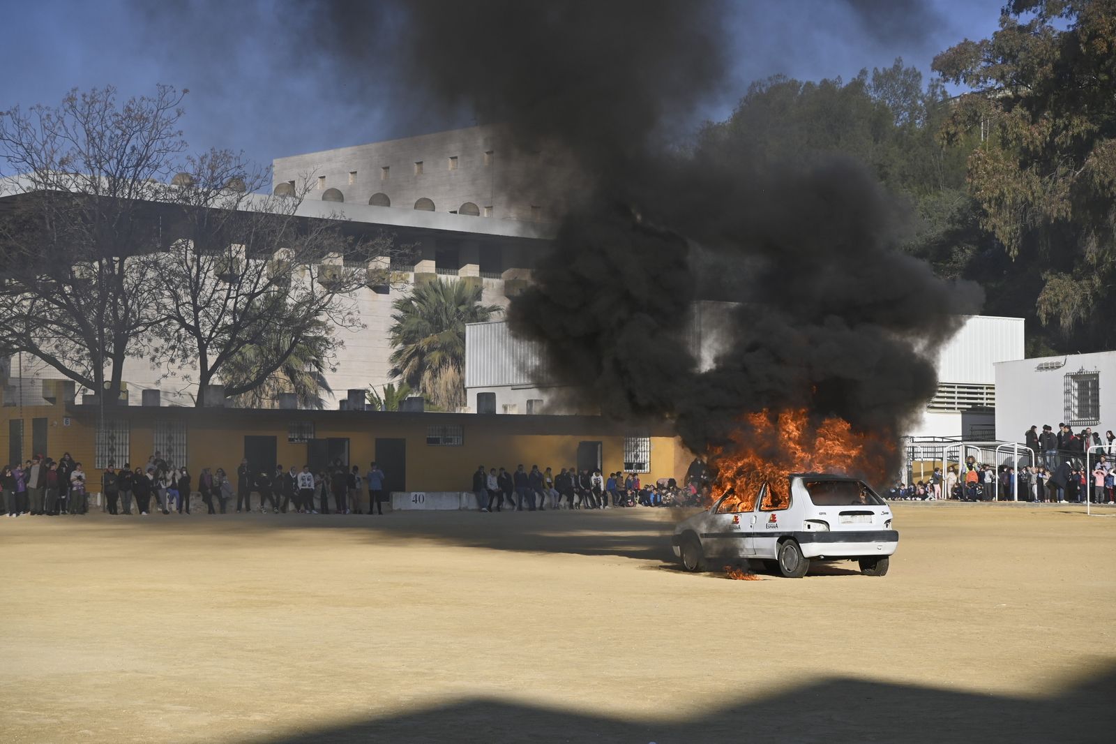 Imágenes del simulacro de incendio en el Funcadia