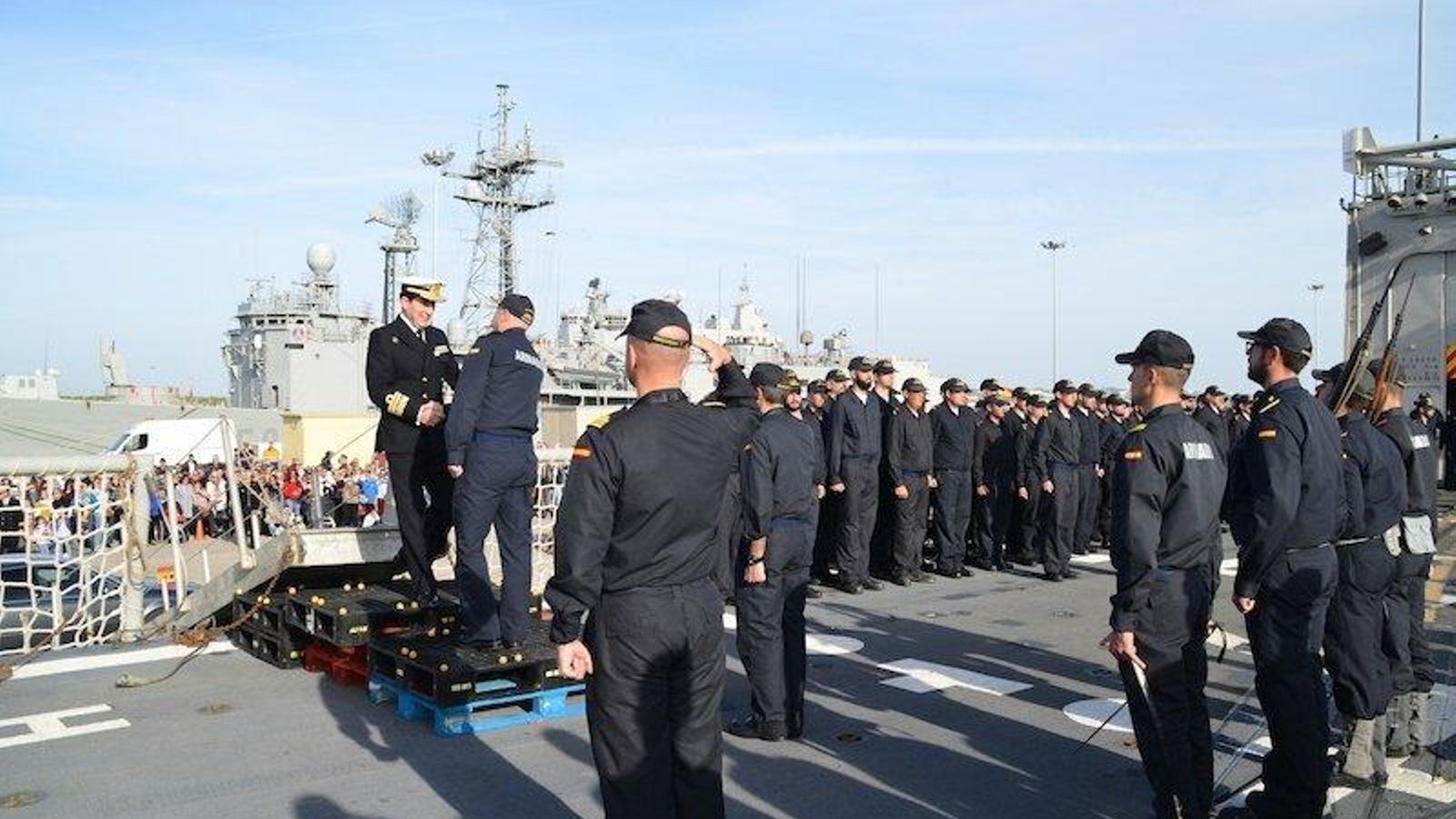 La fragata Navarra partió este fin de semana de la base naval de Rota