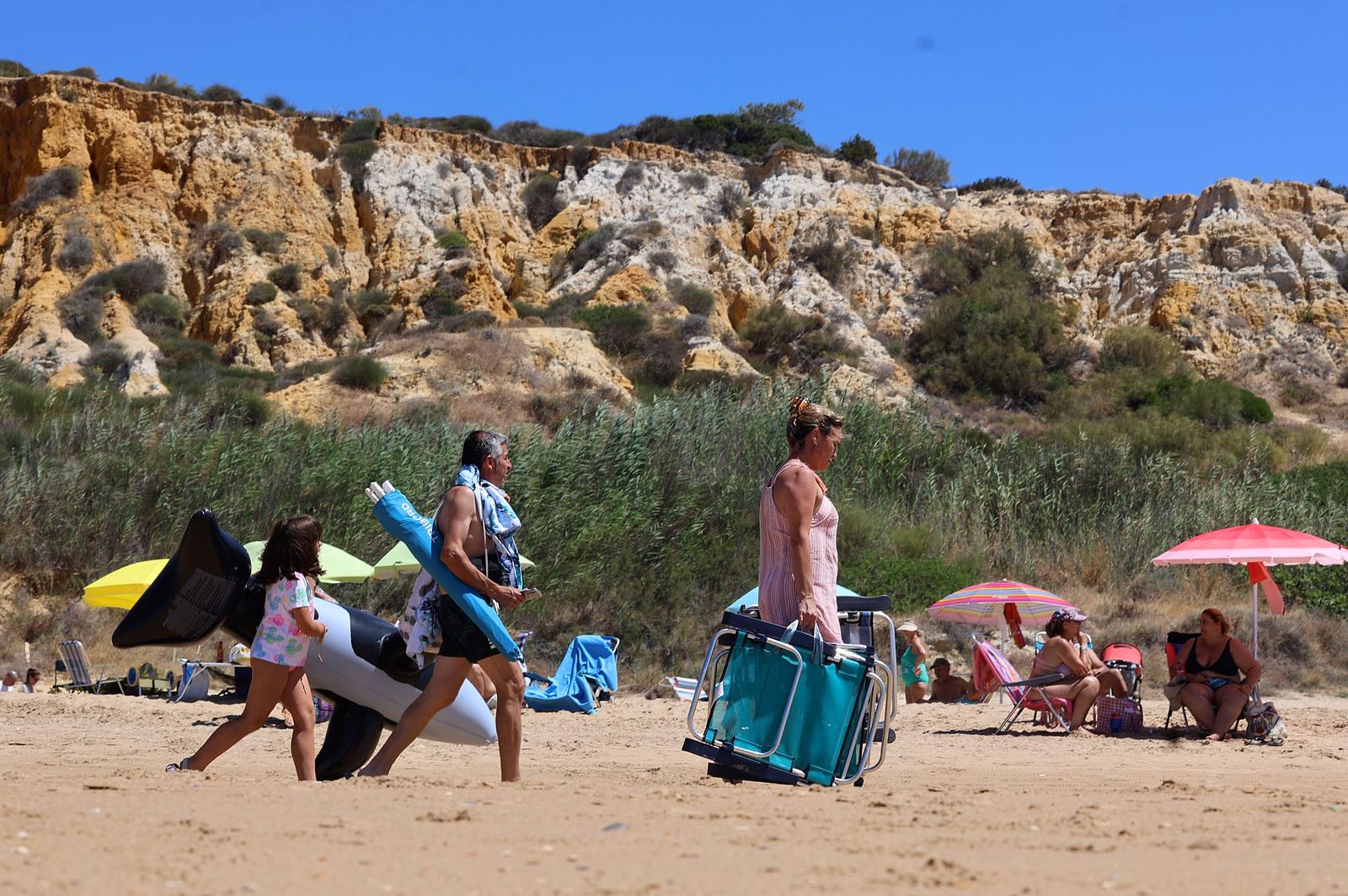 Imágenes de una maravillosa mañana de verano en las playas de la Torre del Loro y Mazagón