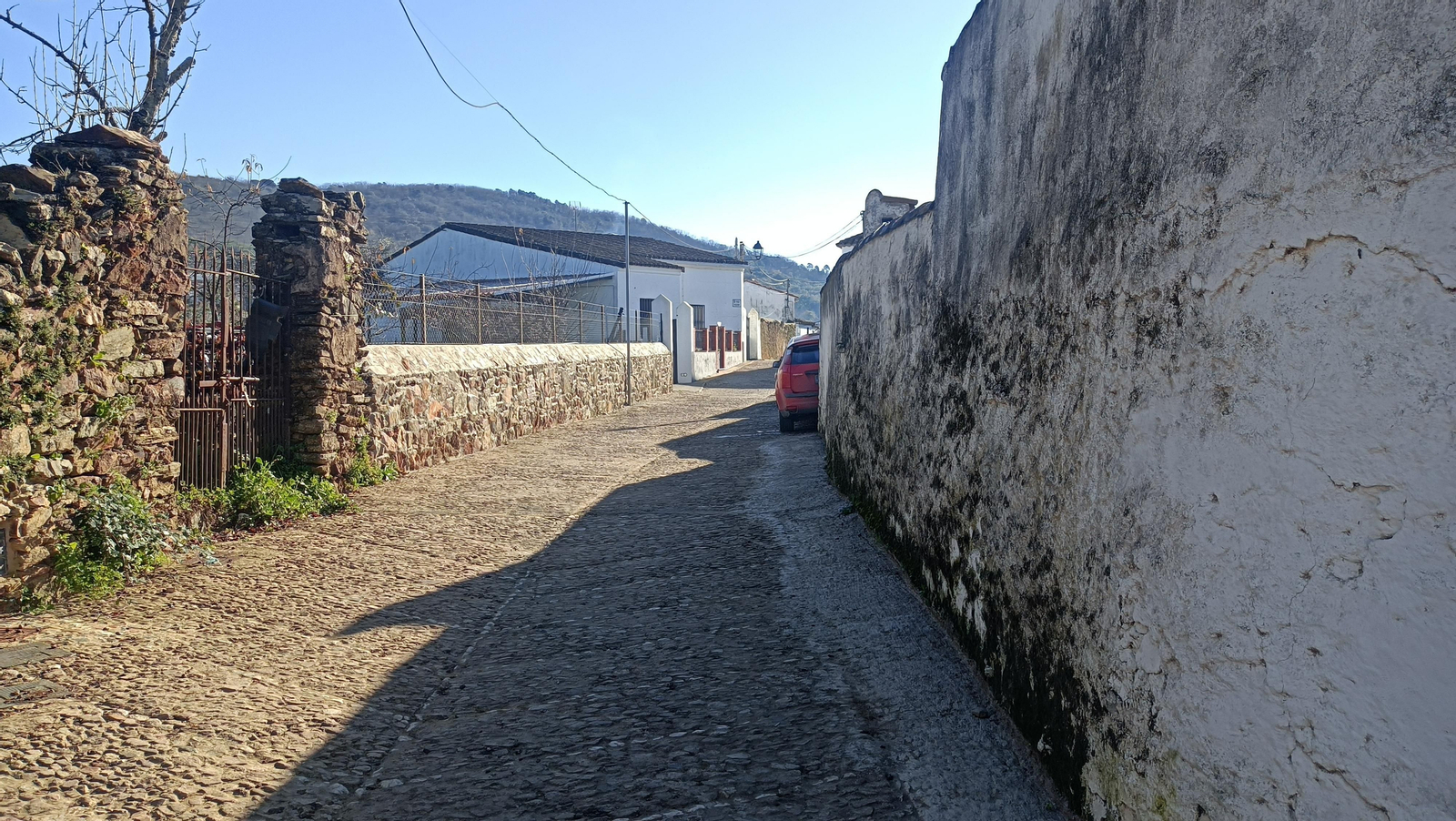 Barrio del Calvario, en Castaño del Robledo.