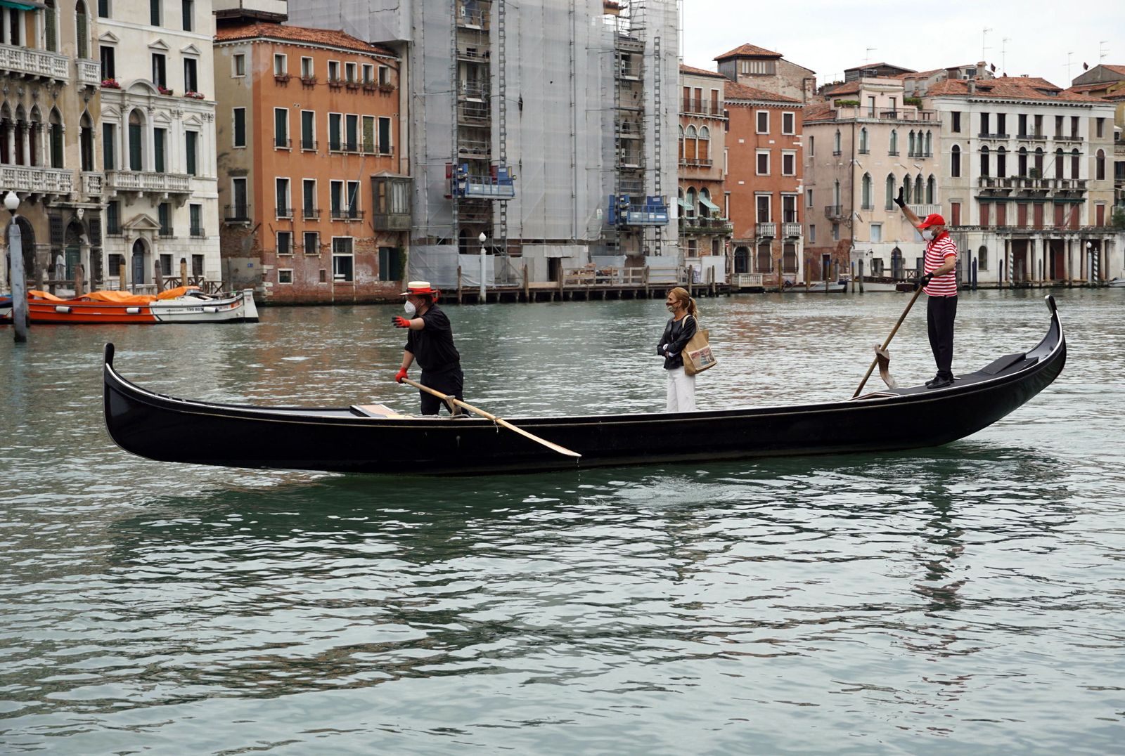 Visitar los canales de Venecia, sin salir de casa.