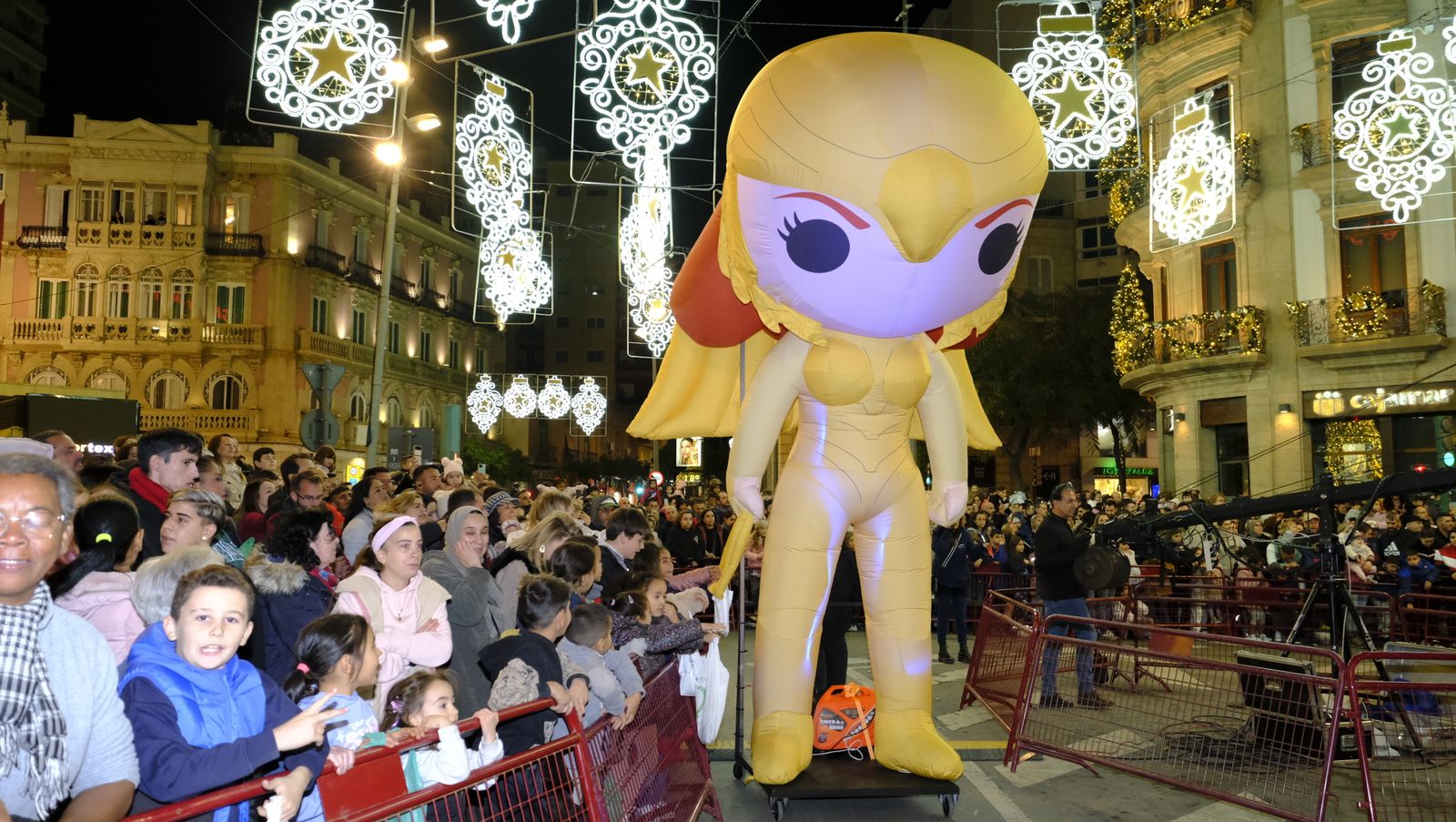 Fotogalería de la Cabalgata de Reyes Magos en Almería