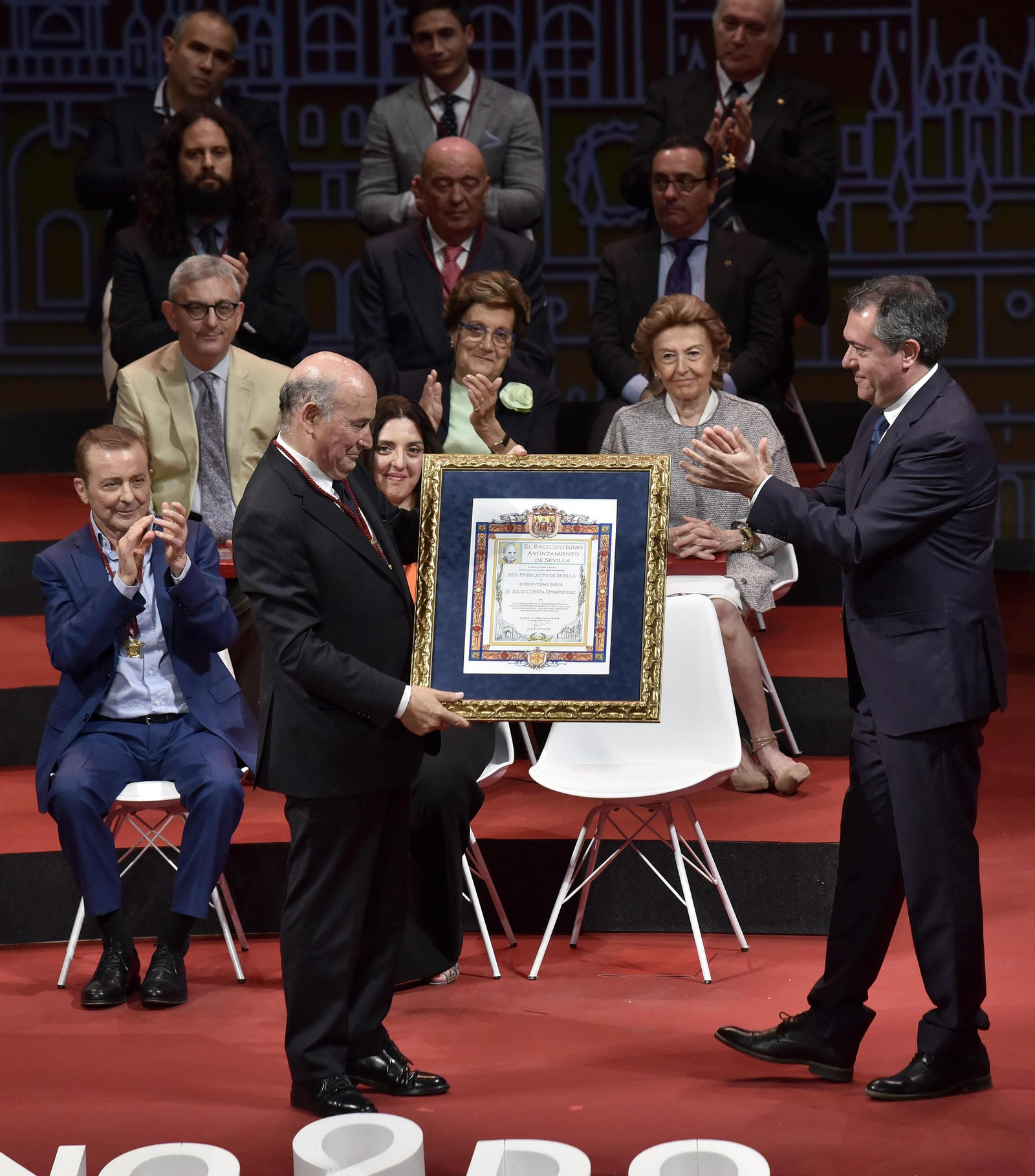 Las imágenes de la entrega de las Medallas de la Ciudad de Sevilla