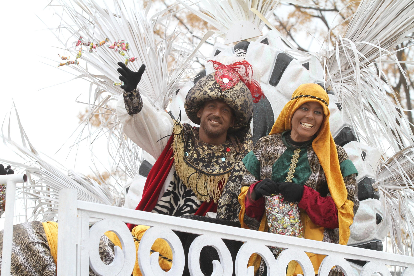 Cabalgata de los Reyes Magos 2018: Melchor, Gaspar y Baltazar adelantan su salida para llenar de ilusión las calles de Huelva