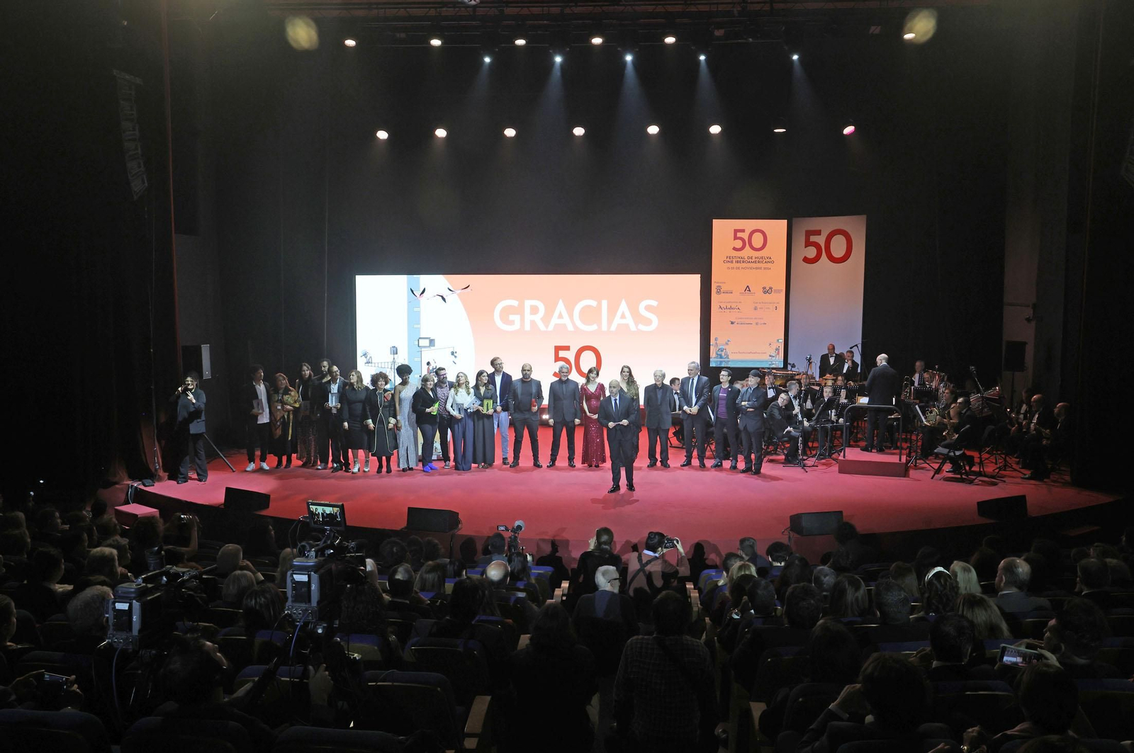 Imágenes de la gala de clausura de la 50 edición del Festival de Huelva Cine Iberoamericano con la entrega del Colón de Oro a la película 'Retrato de um certo oriente' y el Premio Ciudad de Huelva al actor José Coronado