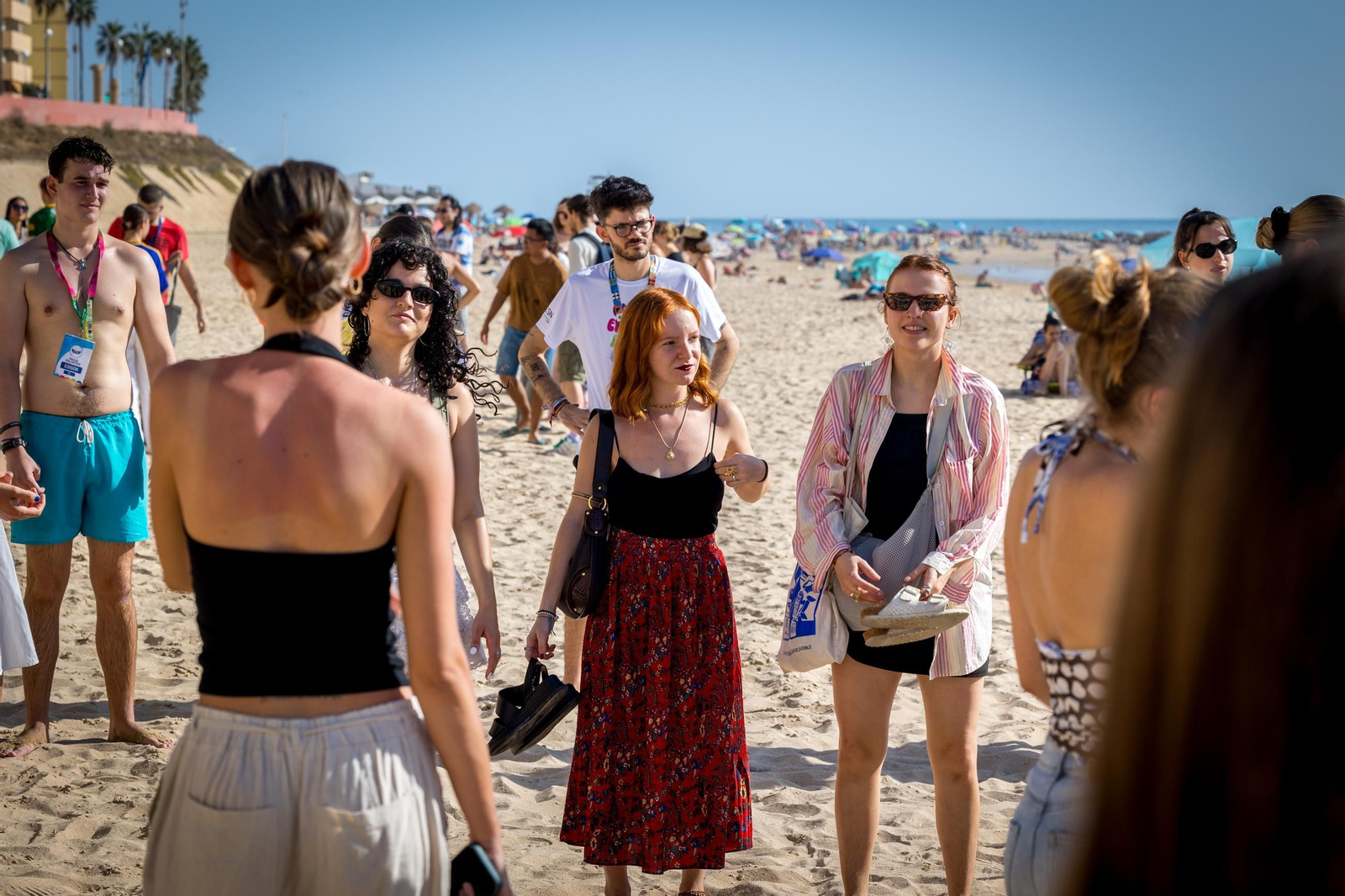 Imagenes de la convivencia de Erasmus en la playa de Santa María del Mar