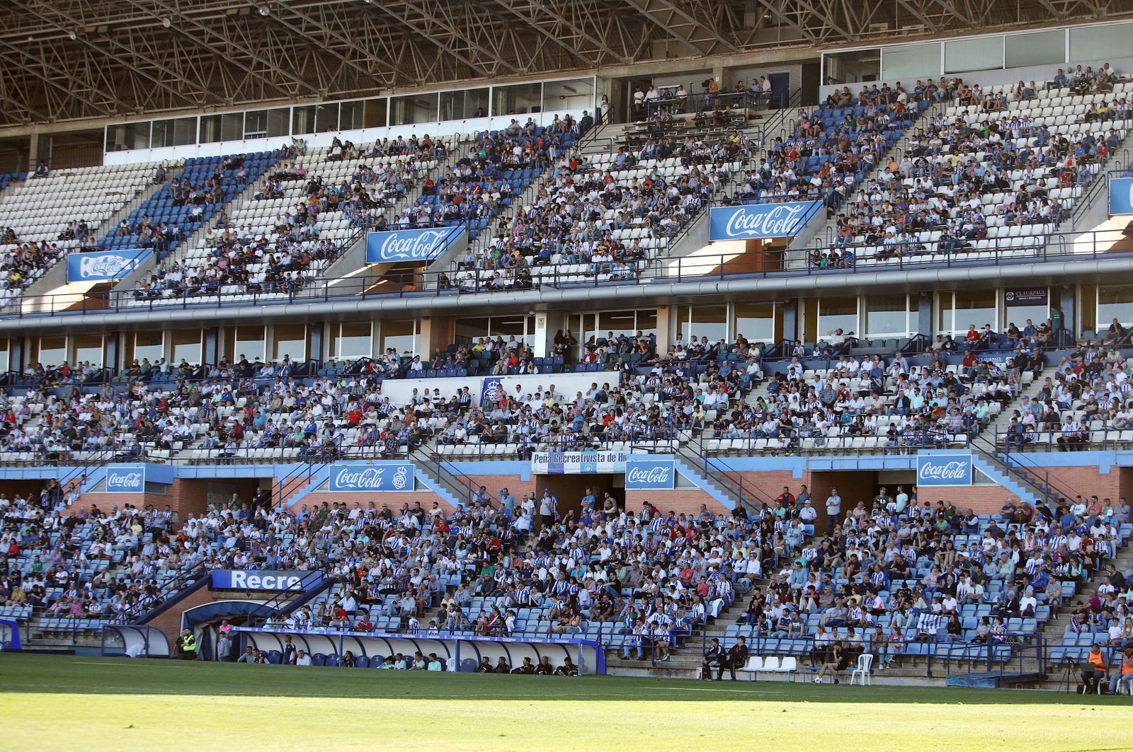 Imágenes del ambiente en el Recre-Jerez