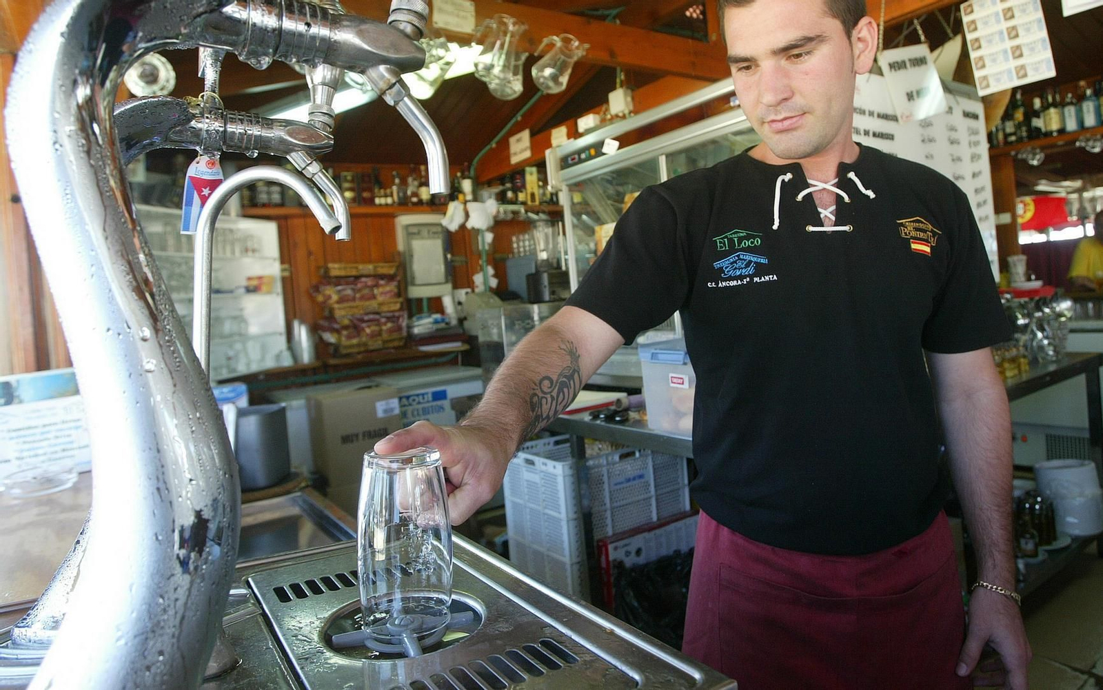 Los clientes podrán pedir agua del grifo gratis en los bares y restaurantes de Cádiz