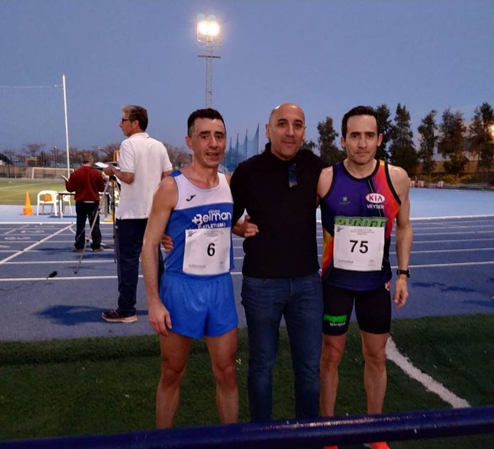 Fran Jaén (6), vencedor en M45, con José Luis Ferrer (75), campeón en M40.