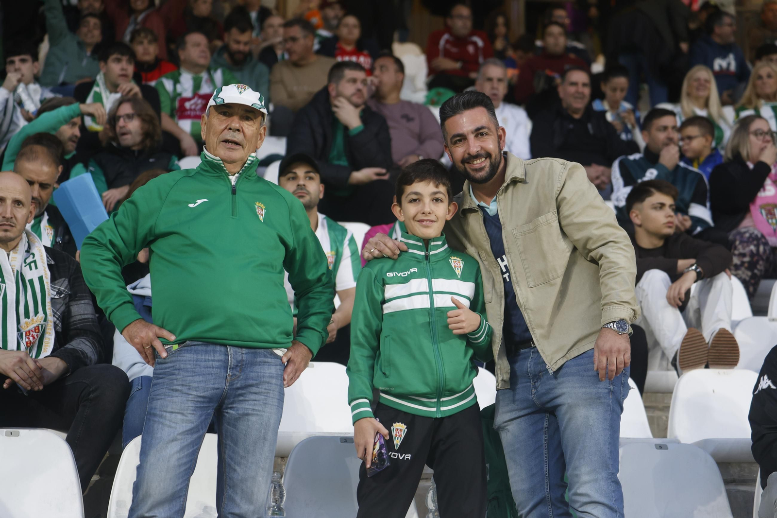 Las mejores fotos del ambiente en El Arcángel para el Córdoba CF - Deportivo