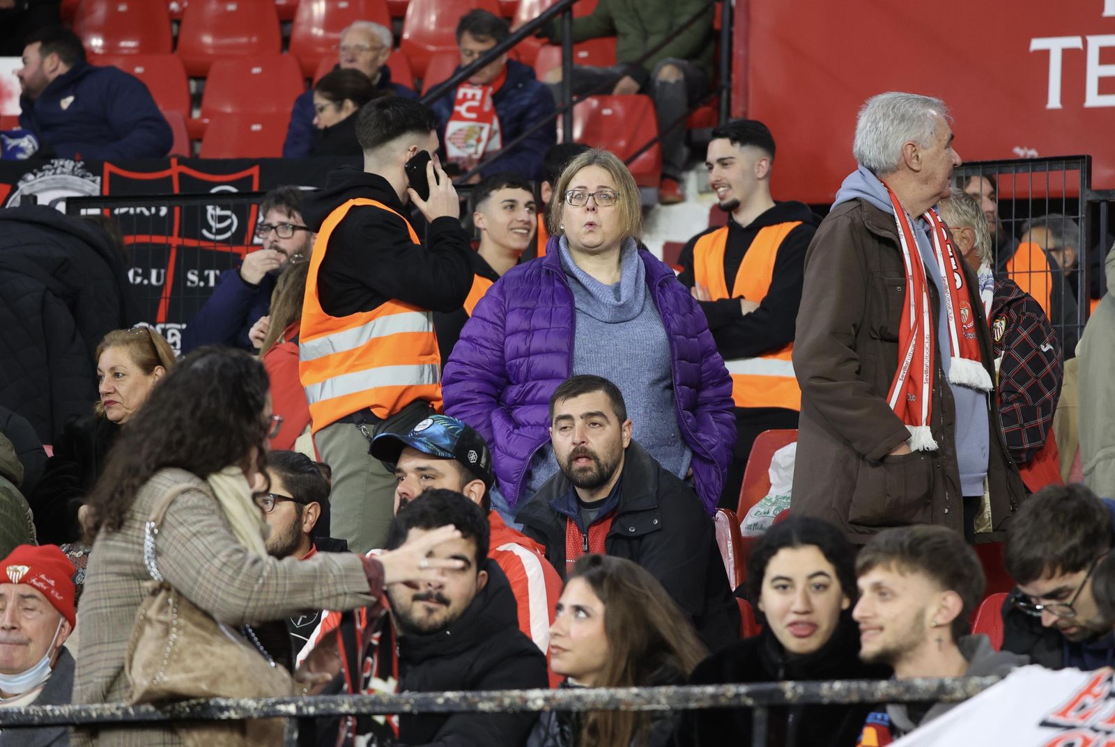 Búscate en el partido Sevilla Valencia