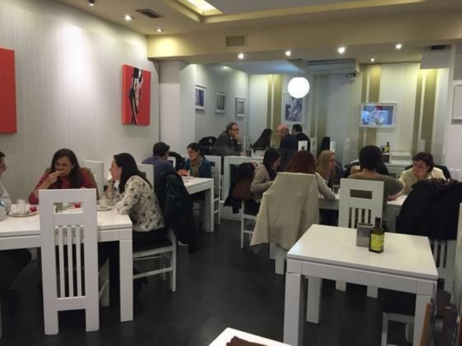 Desayunos en La Antigua. El restaurante La Antigua ha dado un impulso a su oferta de desayunos durante la semana con productos de la provincia de Córdoba.

Foto: O. Barrionuevo