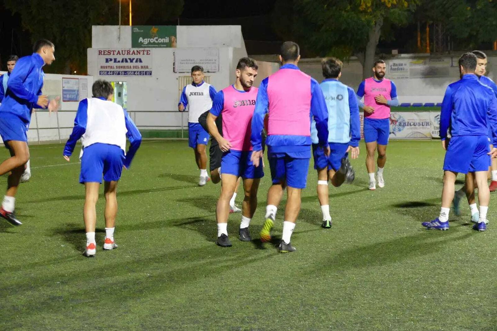 Sesión de entrenamiento en el Pérez Ureba.