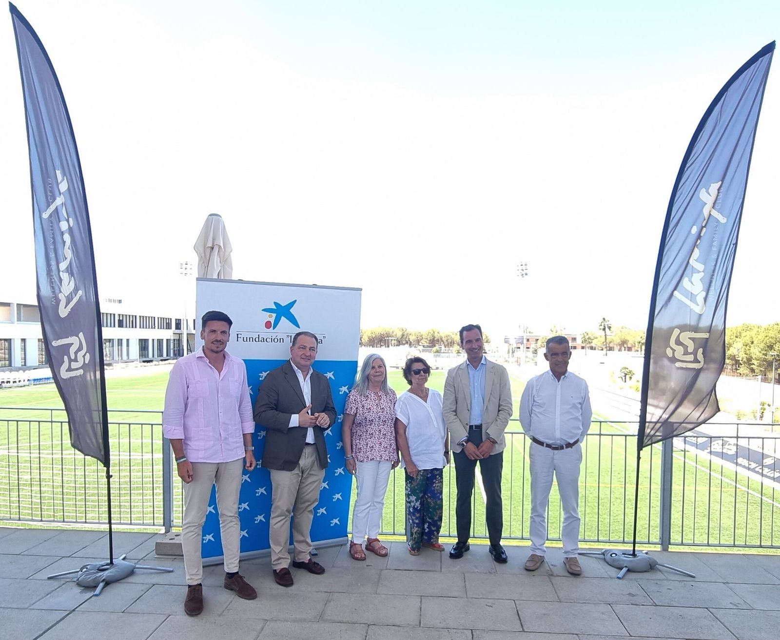 Firma del convenio entre las diferentes entidades.