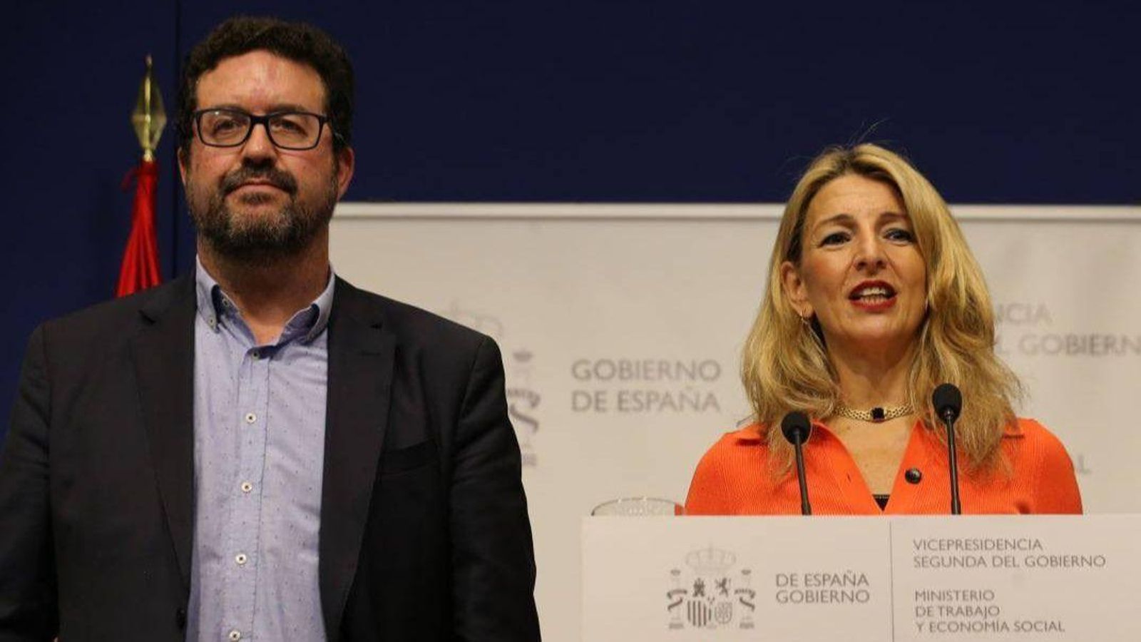 El secretario de Estado de Trabajo, Joaquín Pérez Rey, y la ministra de Trabajo, Yolanda Díaz