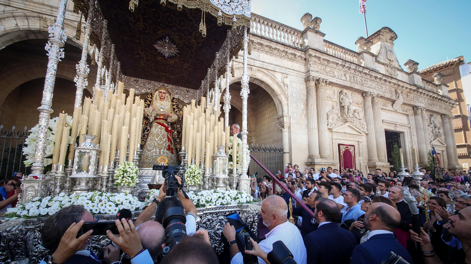 La Virgen de la Estrella ilumina las calles de Jerez La Virgen de la Estrella ilumina las calles de Jerez