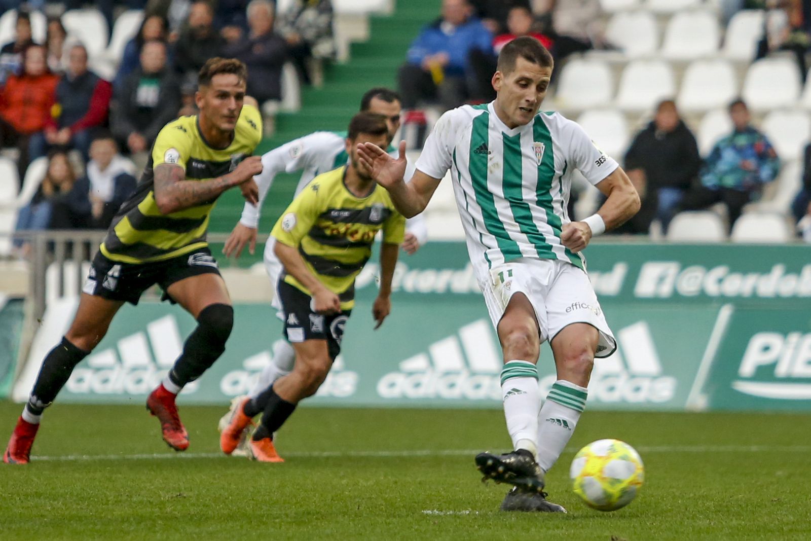 El Córdoba CF - Atlético Sanluqueño, en imágenes