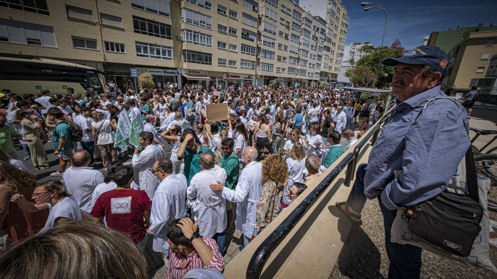 Las imágenes de la jornada de huelga de médicos en Cádiz