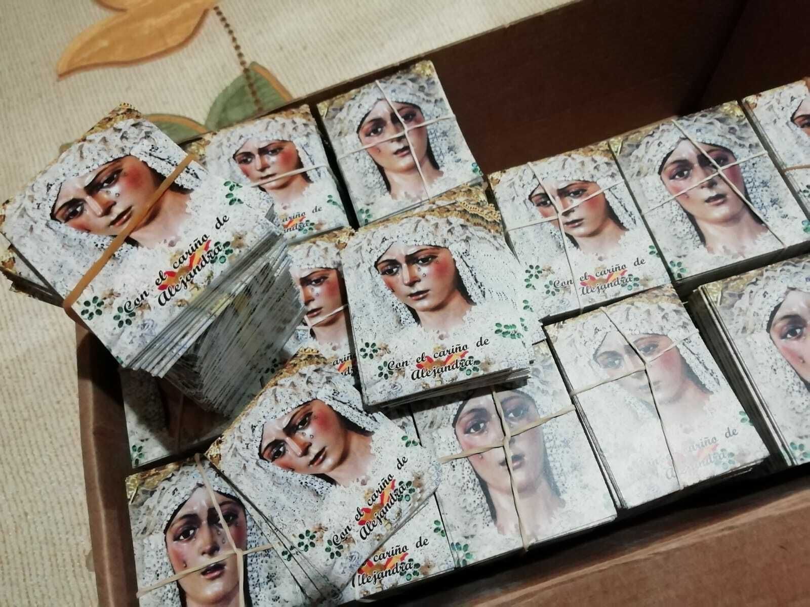 Las estampas de la Macarena personalizadas por Alejandra Linde.