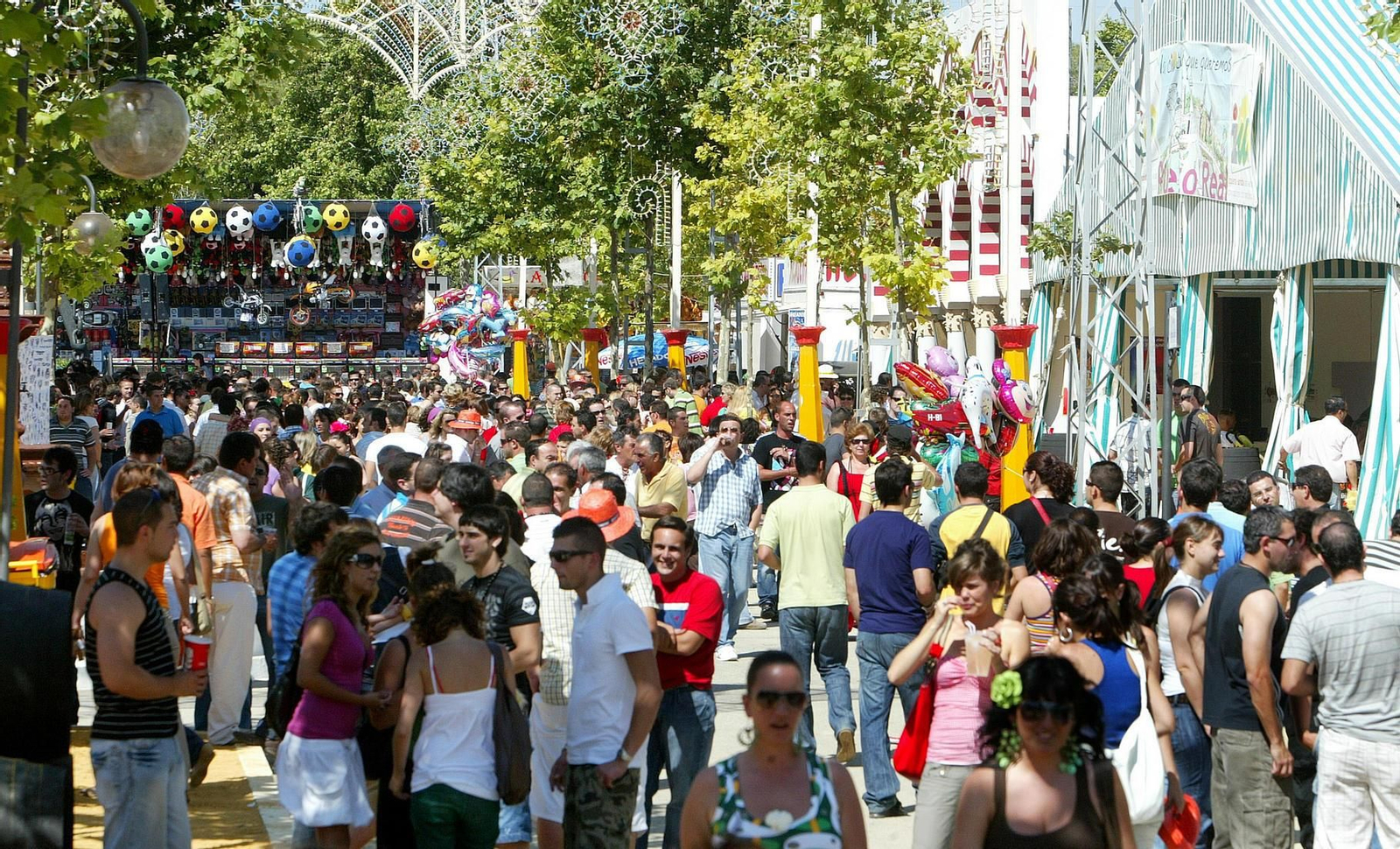 Así ha cambiado la Feria de Puerto Real en los últimos 30 años