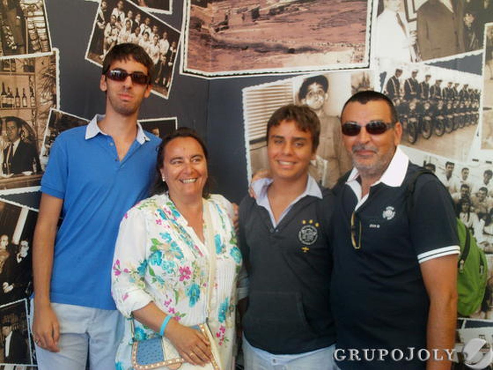 ¿Has pasado por el stand de Diario de Cádiz en la Gran Regata? ¡búscate en nuestra galería!