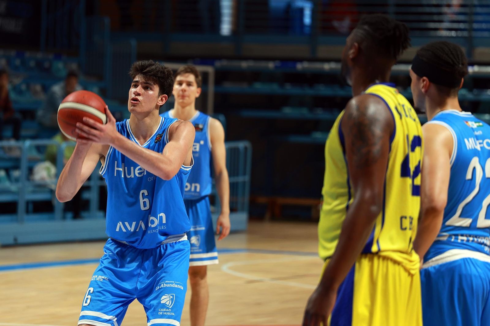 Las mejores imágenes del Ciudad de Huelva-CB Salou