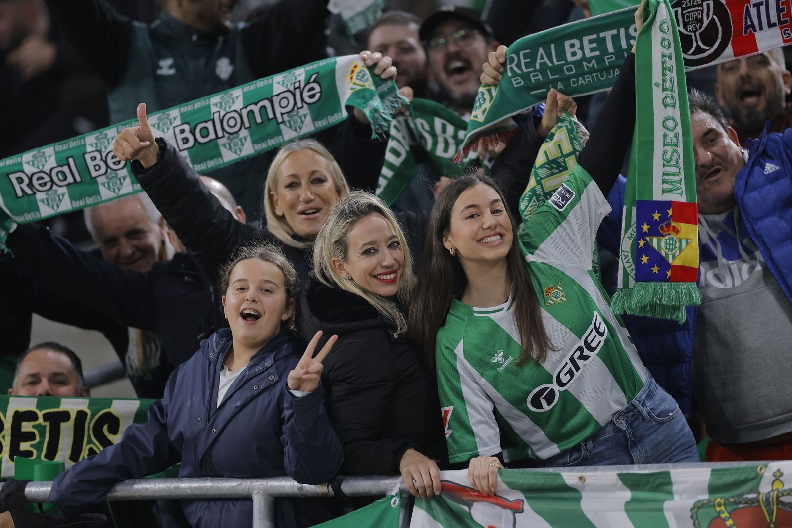 Búscate en las fotos del Betis - Atlético de Madrid